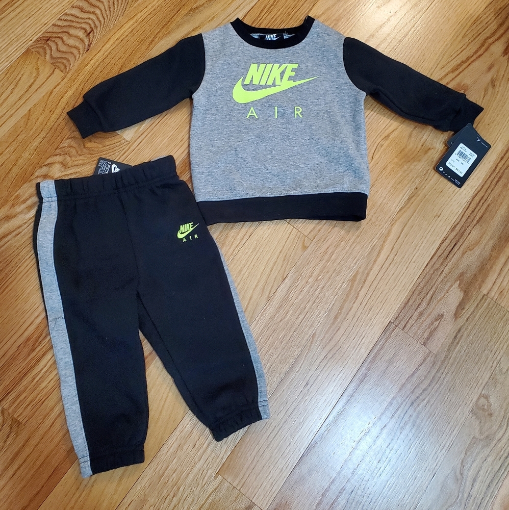 Nike 2-Piece Set